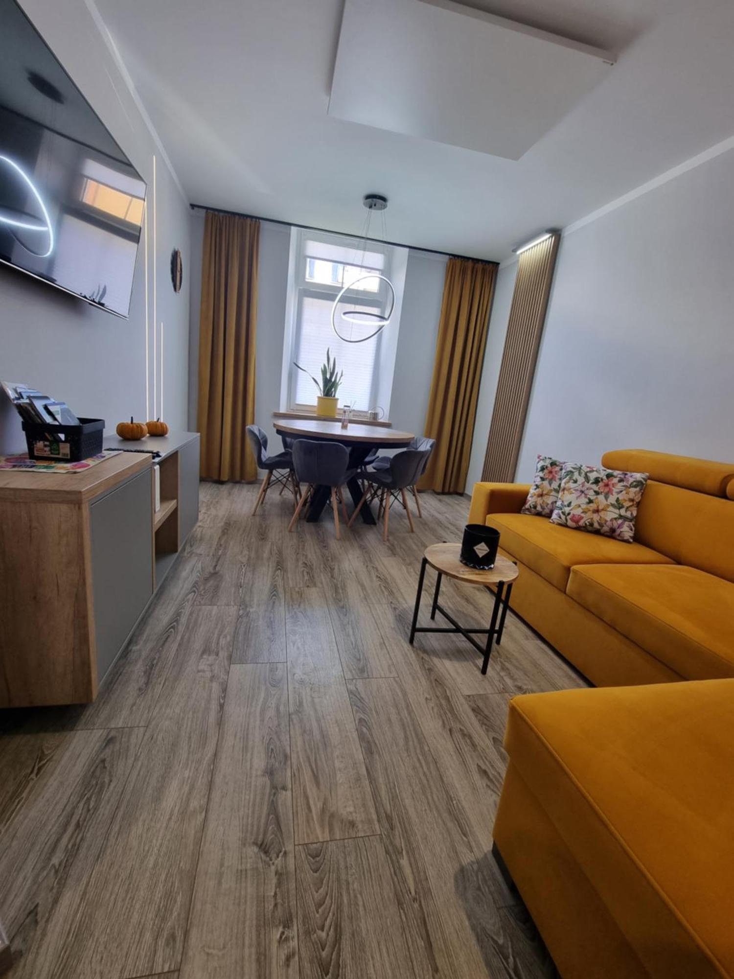Apartament Lux Lemon Jelenia Góra Extérieur photo