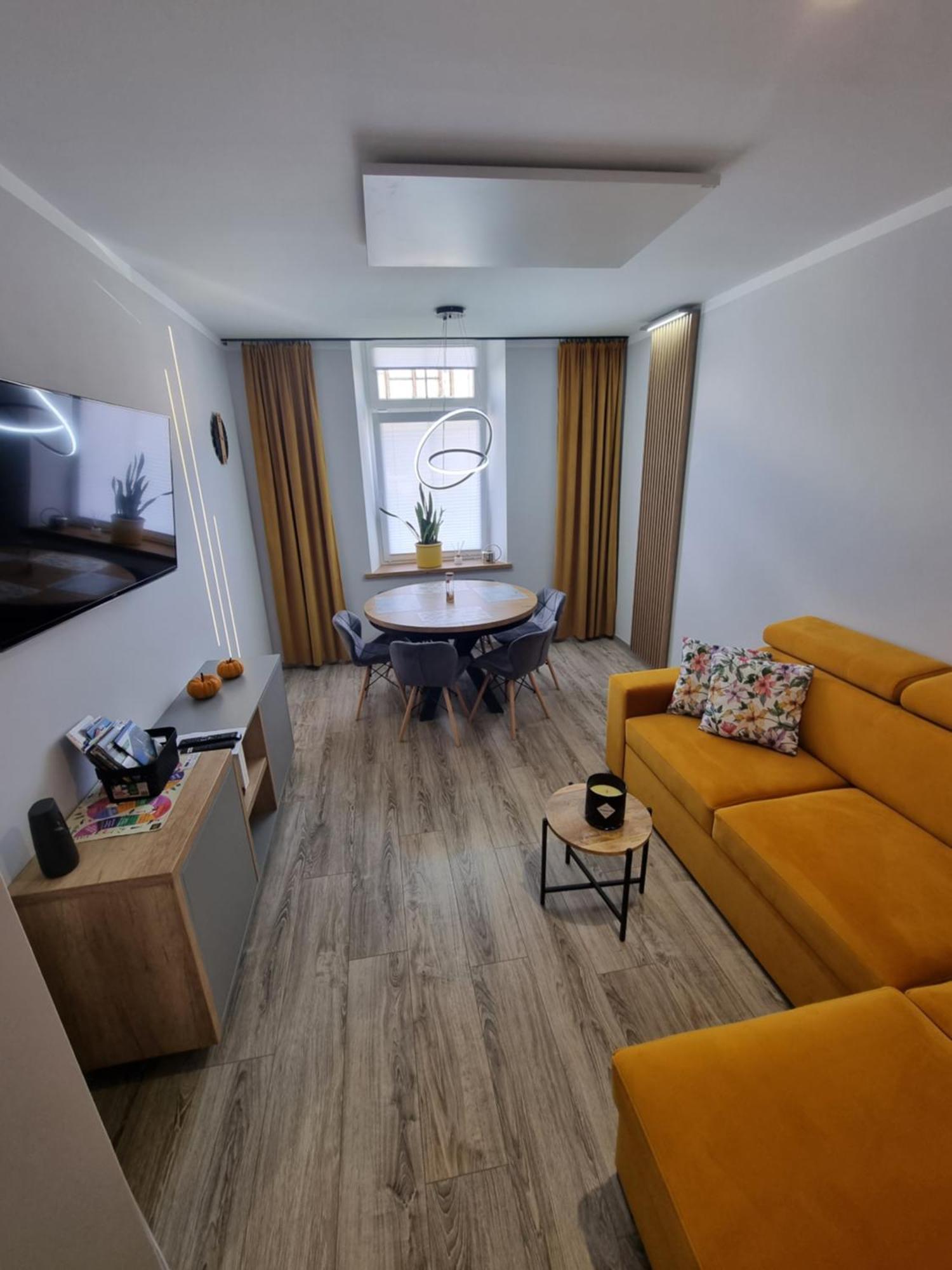 Apartament Lux Lemon Jelenia Góra Extérieur photo